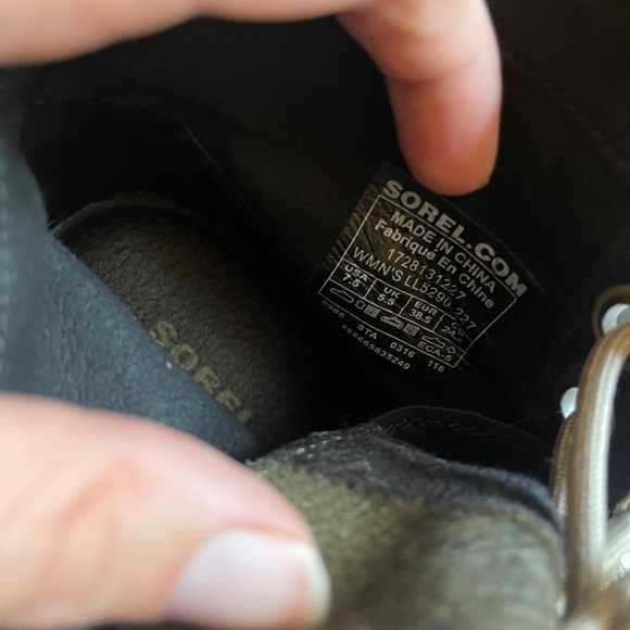 Sorel Womens Size 7.5 PDX Plaid Wedge Lace Up Bootie Green Brown Cap Toe - Picture 13 of 13